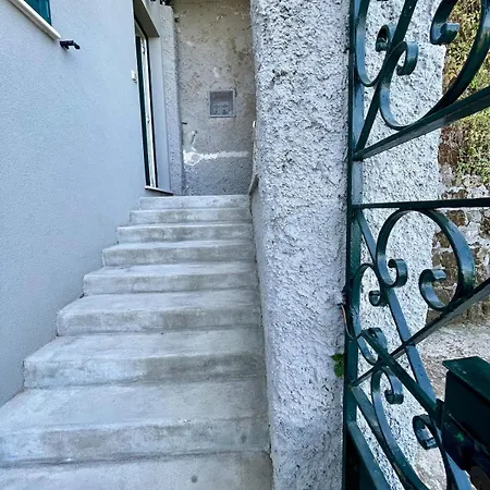 Seventy Steps Вико-Экуенсе